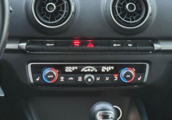 Подержанный автомобиль Audi A3 Sedan 2019 года (18 фото)