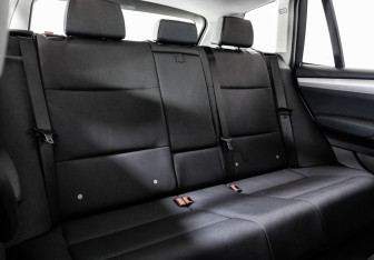 Подержанный автомобиль BMW X3 2012 года (20 фото)