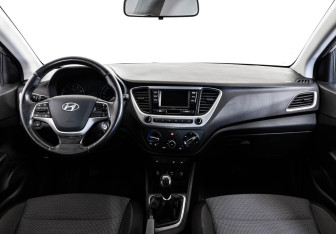 Подержанный автомобиль Hyundai Solaris Sedan 2017 года (10 фото)