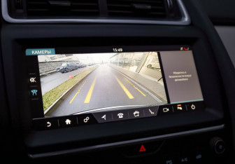 Подержанный автомобиль Jaguar E-Pace 2018 года (19 фото)