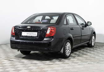 Подержанный автомобиль Chevrolet Lacetti Sedan 2010 года (5 фото)
