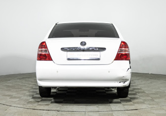 Подержанный автомобиль Lifan Solano 2011 года (6 фото)