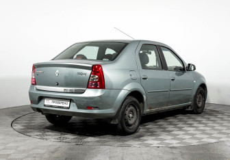 Подержанный автомобиль Renault Logan Sedan 2011 года (5 фото)
