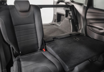 Подержанный автомобиль Ford Kuga 2016 года (22 фото)