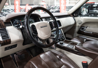 Подержанный автомобиль Land Rover Range Rover 2015 года (15 фото)