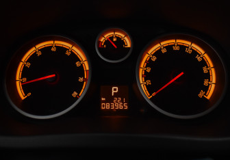 Подержанный автомобиль Opel Corsa 2012 года (19 фото)