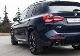 Подержанный автомобиль BMW X3 2021 года (11 фото)