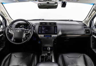 Подержанный автомобиль Toyota Land Cruiser Prado 2021 года (11 фото)