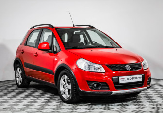 Подержанный автомобиль Suzuki SX4 Hatchback 2011 года (3 фото)