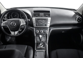Подержанный автомобиль Mazda 6 Sedan 2008 года (13 фото)