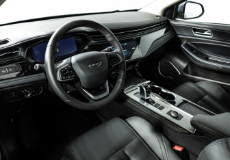 Подержанный автомобиль Omoda S5 2023 года (11 фото)