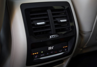 Подержанный автомобиль BMW X4 2019 года (28 фото)