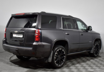Подержанный автомобиль Chevrolet Tahoe 2016 года (5 фото)