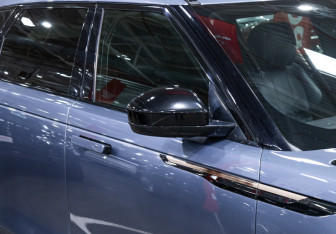 Подержанный автомобиль Land Rover Range Rover Velar 2020 года (9 фото)
