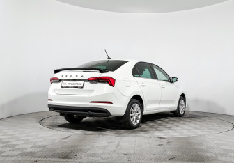 Подержанный автомобиль Skoda Rapid Liftback 2020 года (5 фото)