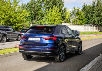Подержанный автомобиль Audi Q3 2021 года (6 фото)