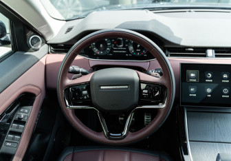 Новый Land Rover Range Rover Evoque 2025 (16 фото)