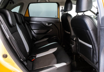 Подержанный автомобиль LADA (ВАЗ) XRAY 2018 года (18 фото)