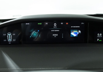 Подержанный автомобиль Changan UNI-K 2023 года (12 фото)