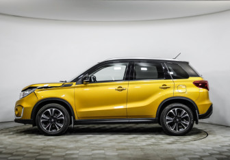 Подержанный автомобиль Suzuki Vitara 2019 года (8 фото)