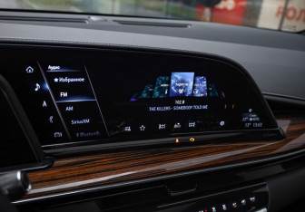 Подержанный автомобиль Cadillac Escalade Suv 2021 года (17 фото)