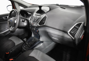 Подержанный автомобиль Ford EcoSport 2017 года (12 фото)