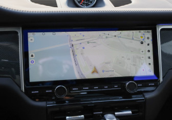 Подержанный автомобиль Porsche Macan 2014 года (20 фото)