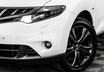 Подержанный автомобиль Nissan Murano Suv 2015 года (2 фото)
