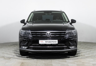 Подержанный автомобиль Volkswagen Tiguan 2017 года (2 фото)