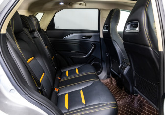 Подержанный автомобиль FAW Bestune T77 2023 года (30 фото)