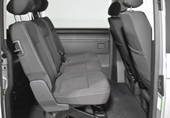 Подержанный автомобиль Volkswagen Caravelle 2018 года (11 фото)