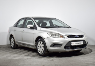 Подержанный автомобиль Ford Focus Sedan 2009 года (3 фото)