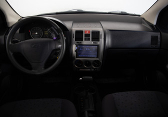 Подержанный автомобиль Hyundai Getz 2003 года (9 фото)
