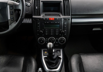 Подержанный автомобиль Land Rover Freelander 2007 года (14 фото)