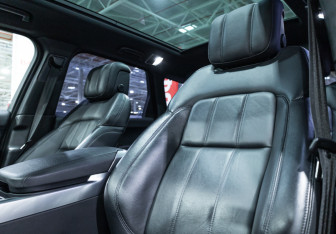 Подержанный автомобиль Land Rover Range Rover Sport 2019 года (27 фото)
