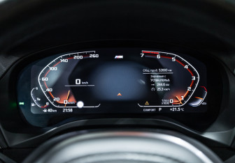Подержанный автомобиль BMW X3 2021 года (38 фото)