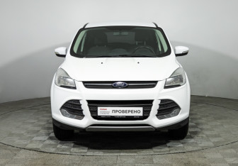 Подержанный автомобиль Ford Kuga 2014 года (2 фото)