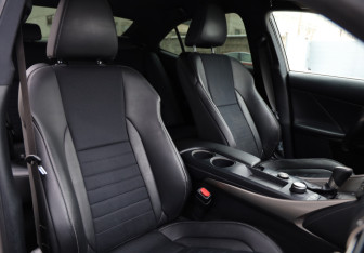 Подержанный автомобиль Lexus IS Sedan 2014 года (28 фото)