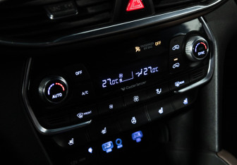 Подержанный автомобиль Hyundai Santa Fe 2019 года (19 фото)