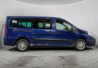 Подержанный автомобиль Peugeot Expert 2015 года (4 фото)