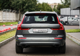 Подержанный автомобиль Volvo XC60 2020 года (7 фото)