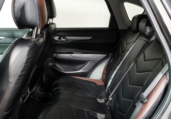 Подержанный автомобиль Mazda CX-5 2018 года (12 фото)