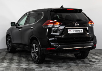 Подержанный автомобиль Nissan X-Trail 2021 года (9 фото)