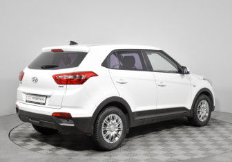 Подержанный автомобиль Hyundai Creta 2017 года (5 фото)