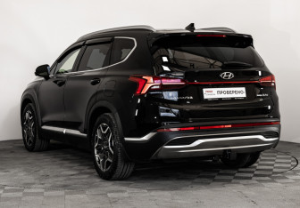 Подержанный автомобиль Hyundai Santa Fe 2022 года (9 фото)
