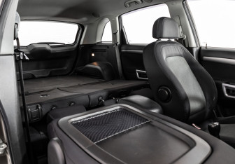 Подержанный автомобиль Opel Antara 2008 года (20 фото)