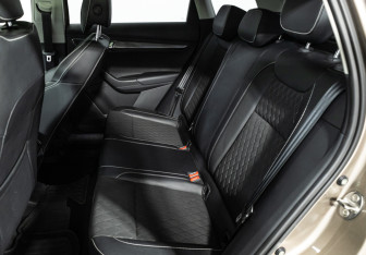 Подержанный автомобиль Skoda Karoq 2020 года (10 фото)