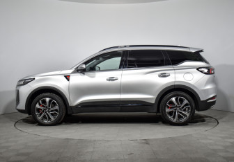 Подержанный автомобиль Chery Tiggo 7 Pro Max 2024 года (8 фото)