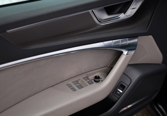 Подержанный автомобиль Audi A6 Sedan 2018 года (23 фото)