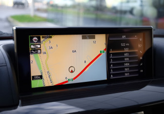 Подержанный автомобиль Lexus LX 2016 года (16 фото)